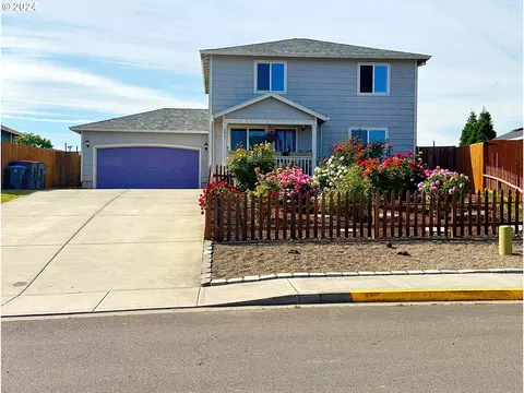 750 Countryside Ct, Dayton, OR 97114