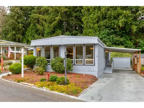 11449 SW Royal Villa Dr, Portland, OR 97224