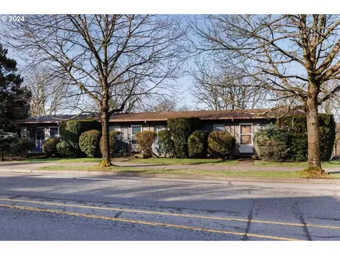 8707 SW Terwilliger Blvd, Portland, OR 97219