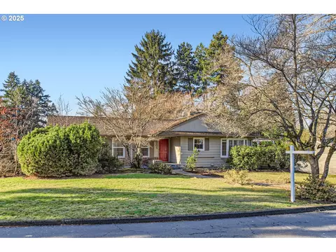 7705 SW Whitford Dr, Portland, OR 97223
