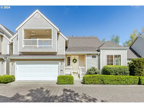 439 Covey Ln, Eugene, OR 97401