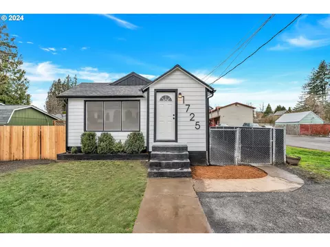 1725 SE 7th Ave, Camas, WA 98607