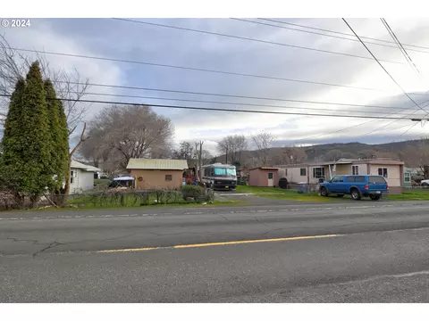 736 Hostetler Way, The Dalles, OR 97058