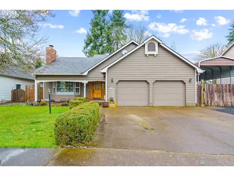 1524 W 13th Ave, Junction City, OR 97448