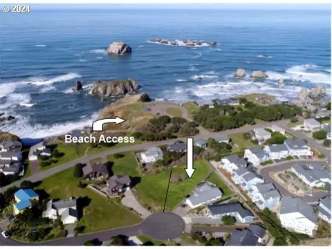 Strawberry Dr, Bandon, OR 97411