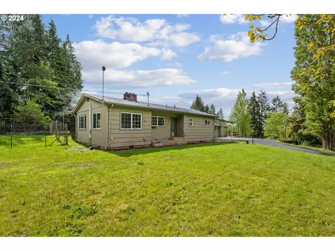 804 Holcomb Rd, Kelso, WA 98626