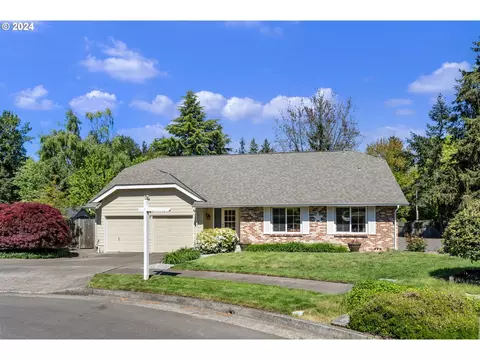 13535 SW Chariot Ct, Beaverton, OR 97008