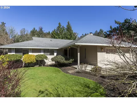 7600 SW Everett Pl, Beaverton, OR 97007