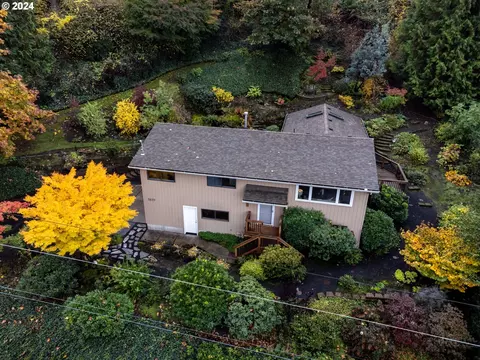 3410 SE Aldercrest Rd, Milwaukie, OR 97222
