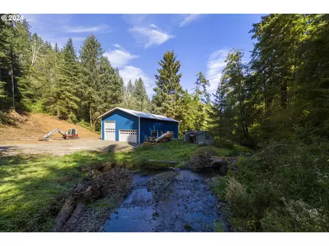 1601 N Alvord Ln, Otis, OR 97368