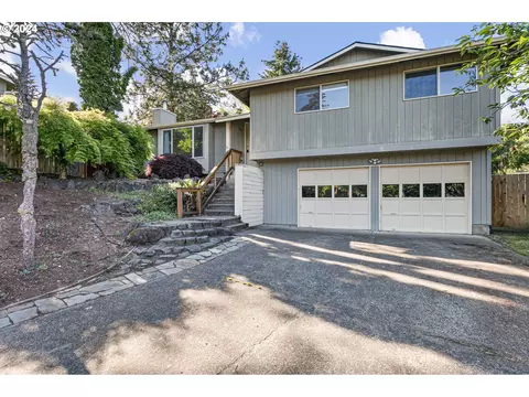 35 Mcdonald Ct, Eugene, OR 97405