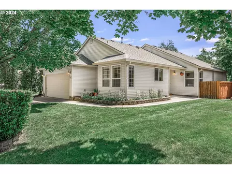 17813 SE 24th St, Vancouver, WA 98683