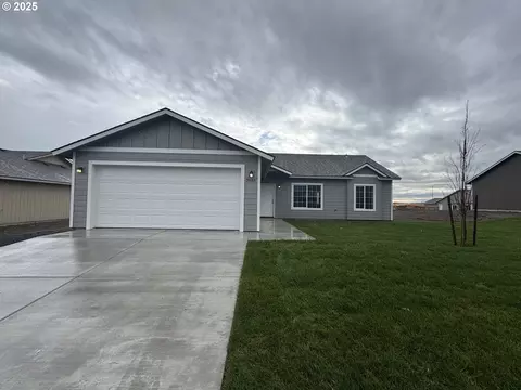 2885 Grouse St, Umatilla, OR 97882