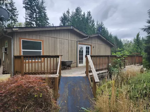 71822 Lentz Rd, Rainier, OR 97048