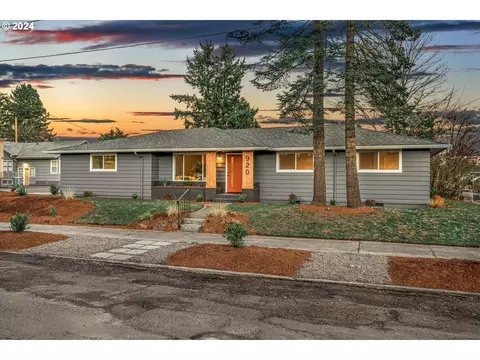 920 SE 84th Ave, Portland, OR 97216