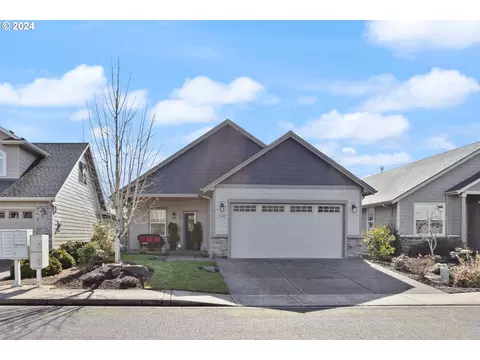 2149 SE Magnolia Ave, Dallas, OR 97338