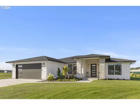 128 Tulip Ln, Woodland, WA 98674