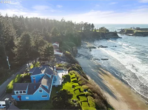 89181 Lighthouse Way, Coos Bay, OR 97420