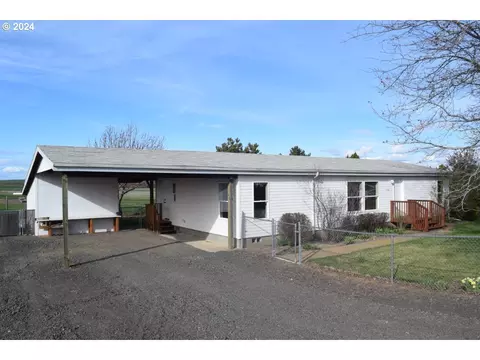 680 William St, Adams, OR 97810