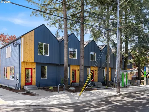 2401 SE 76th Ave #1, Portland, OR 97206