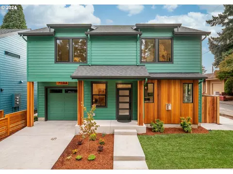 1410 SE Claybourne St #A, Portland, OR 97202