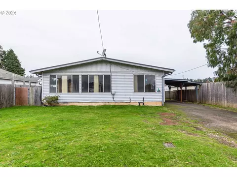 2064 Everett Ave, North Bend, OR 97459