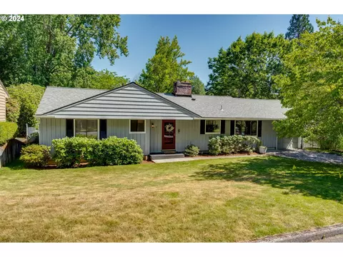 4736 SW 38th Pl, Portland, OR 97221