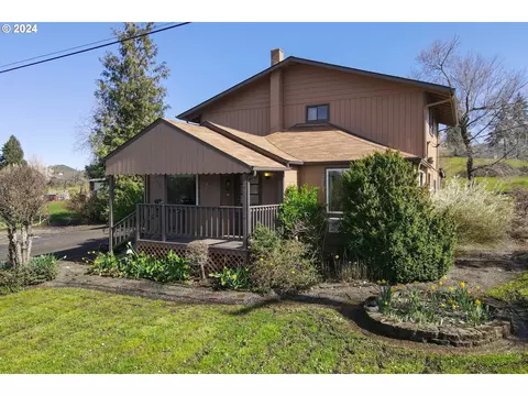 3663 Garden Valley Rd, Roseburg, OR 97471