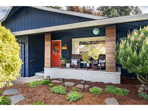 322 NE 169th Ave, Portland, OR 97230