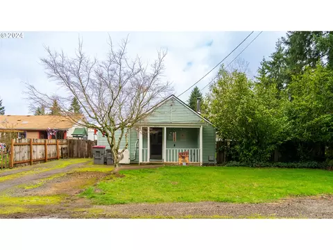 1011 Oak St, Amity, OR 97101