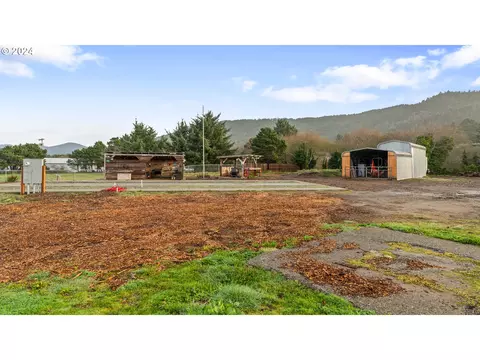 94555 Stansell St, Gold Beach, OR 97444