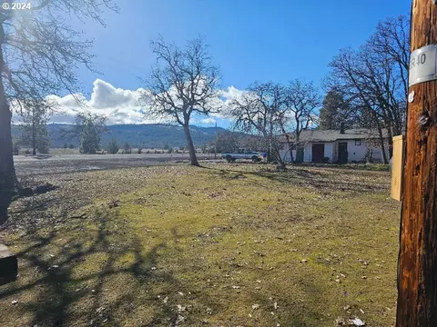 77851 Highway 216, Maupin, OR 97037