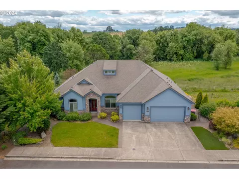 1015 E 4th St, Yamhill, OR 97148