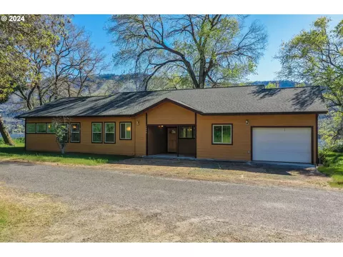 1006 Balfour St, Lyle, WA 98635