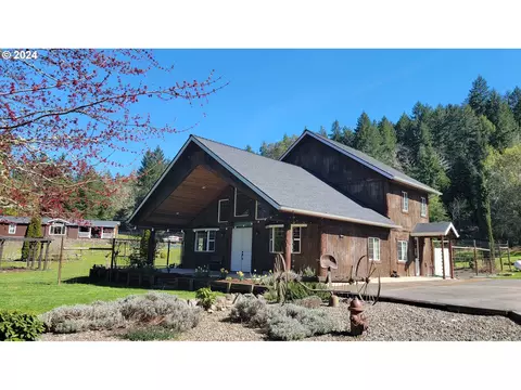 6910 Upper Olalla Rd, Winston, OR 97496