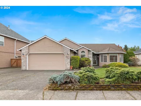 1385 SE 12th Loop, Canby, OR 97013