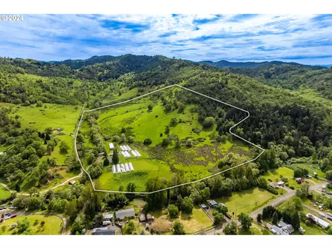 783 Buckhorn Rd, Roseburg, OR 97470