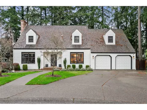 2875 Rawhide Ct, West Linn, OR 97068