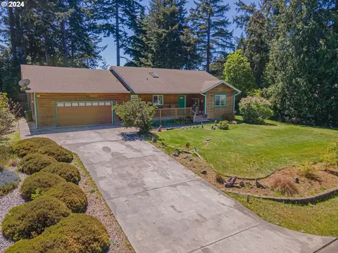 1178 SE 11th St, Bandon, OR 97411