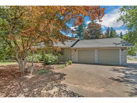 14200 Caufield Rd, Oregon City, OR 97045