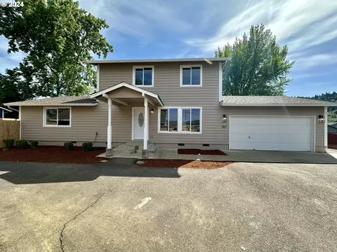 187 NE Flagg St, Roseburg, OR 97470