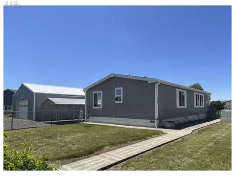 223 NE 43rd St, Pendleton, OR 97801