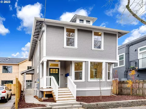 1124 SE Sherman St #1, Portland, OR 97214