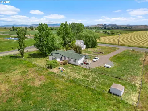 46108 Pocahontas Rd, Haines, OR 97833