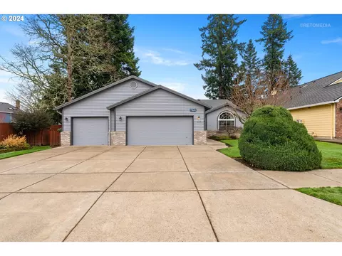 752 SE 63rd Dr, Hillsboro, OR 97123