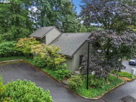 7752 SW Barnes Rd #A, Portland, OR 97225