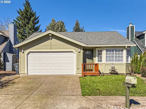 9237 SW Martha St, Portland, OR 97224
