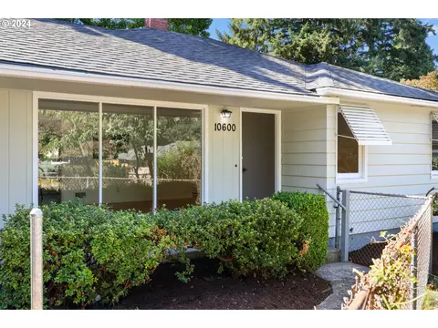 10600 NE Sacramento St, Portland, OR 97220
