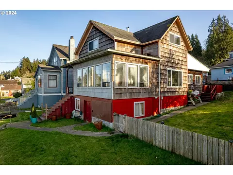 4435 Leif Erikson Dr, Astoria, OR 97103