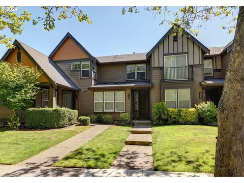 734 NE 72nd Ave, Hillsboro, OR 97124